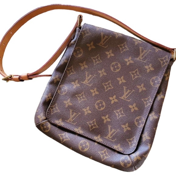💕💗Vuitton Brown Monogram Musette Salsa Short Strap Bag. - Picture 2 of 13